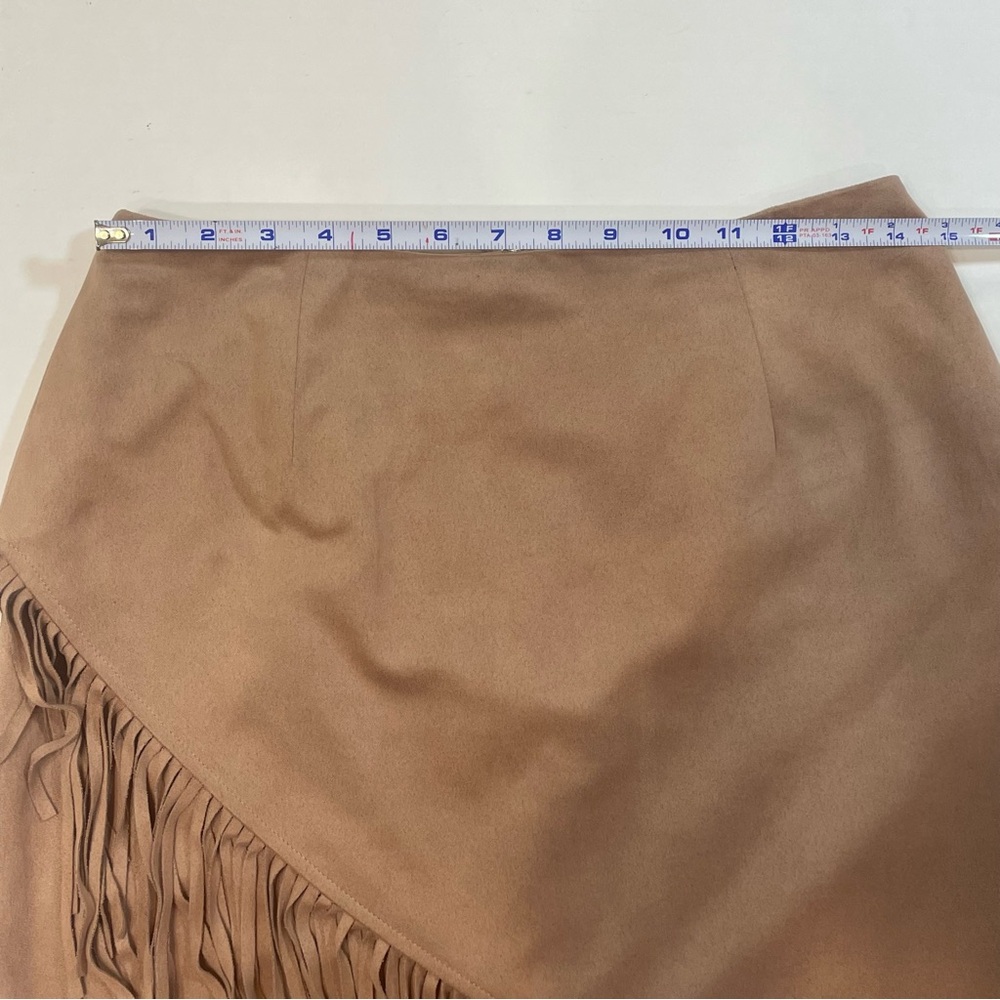 Tan Fringe Women's Skirt. Honey Punch. Size M. Cowgirl vibes. Pre-owned. - Picture 7 of 12